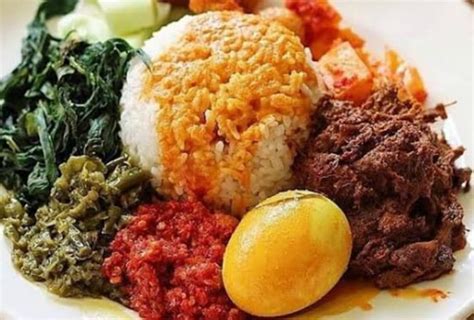 Nasi Rendang Mantap: Kenikmatan Padang di Hati Cilacap